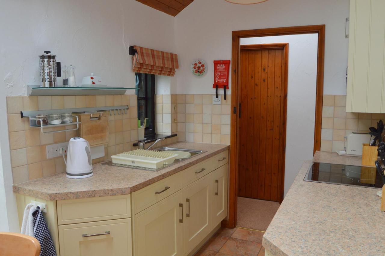 Shipload Cottage Hartland Kültér fotó