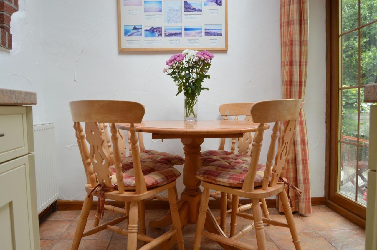 Shipload Cottage Hartland Kültér fotó